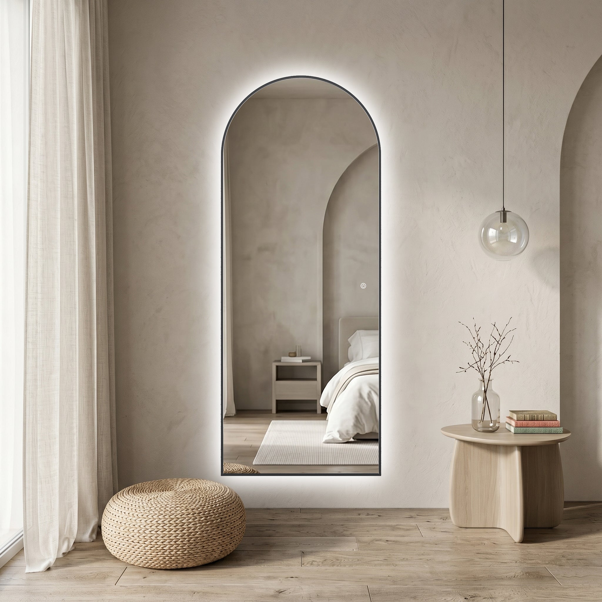 Carmen - LED Spegel med Svart Ram & Belysning (I flera storlekar)